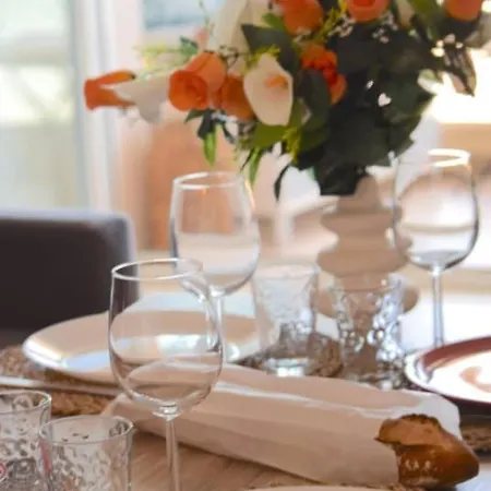 Avec Vue A Six-fours - Parking Six-Fours-les-Plages